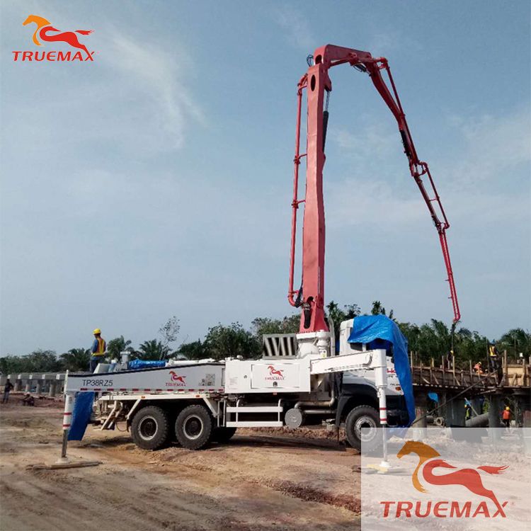 混凝土泵車的違規(guī)操作以及如何預防