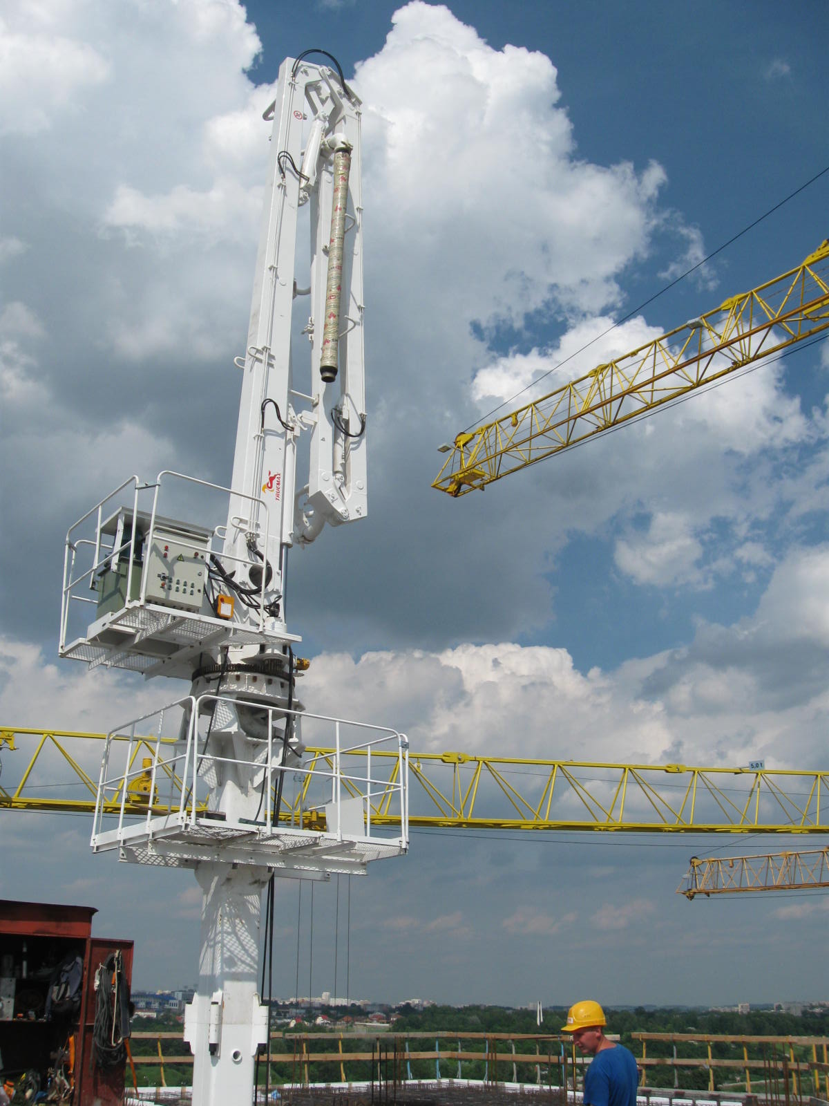 內(nèi)爬式布料機在安裝之前要確認哪些要素？