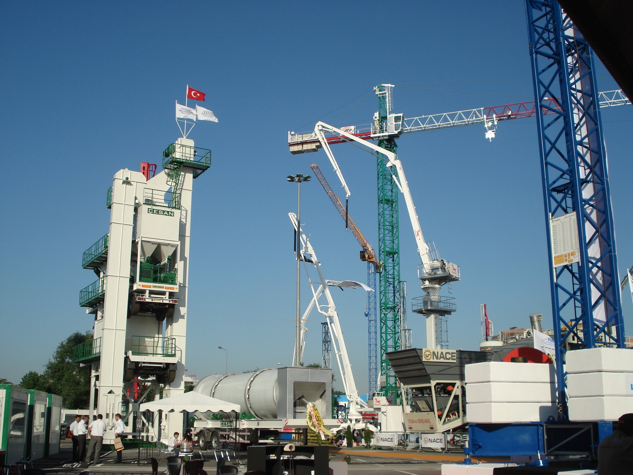 混凝土內(nèi)爬布料機(jī)講解