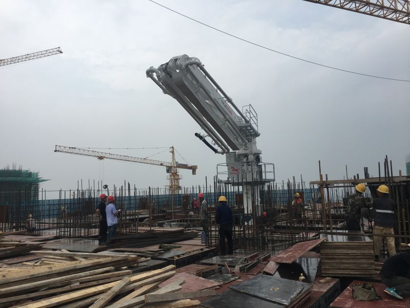 混凝土布料桿準確調(diào)整到位很重要