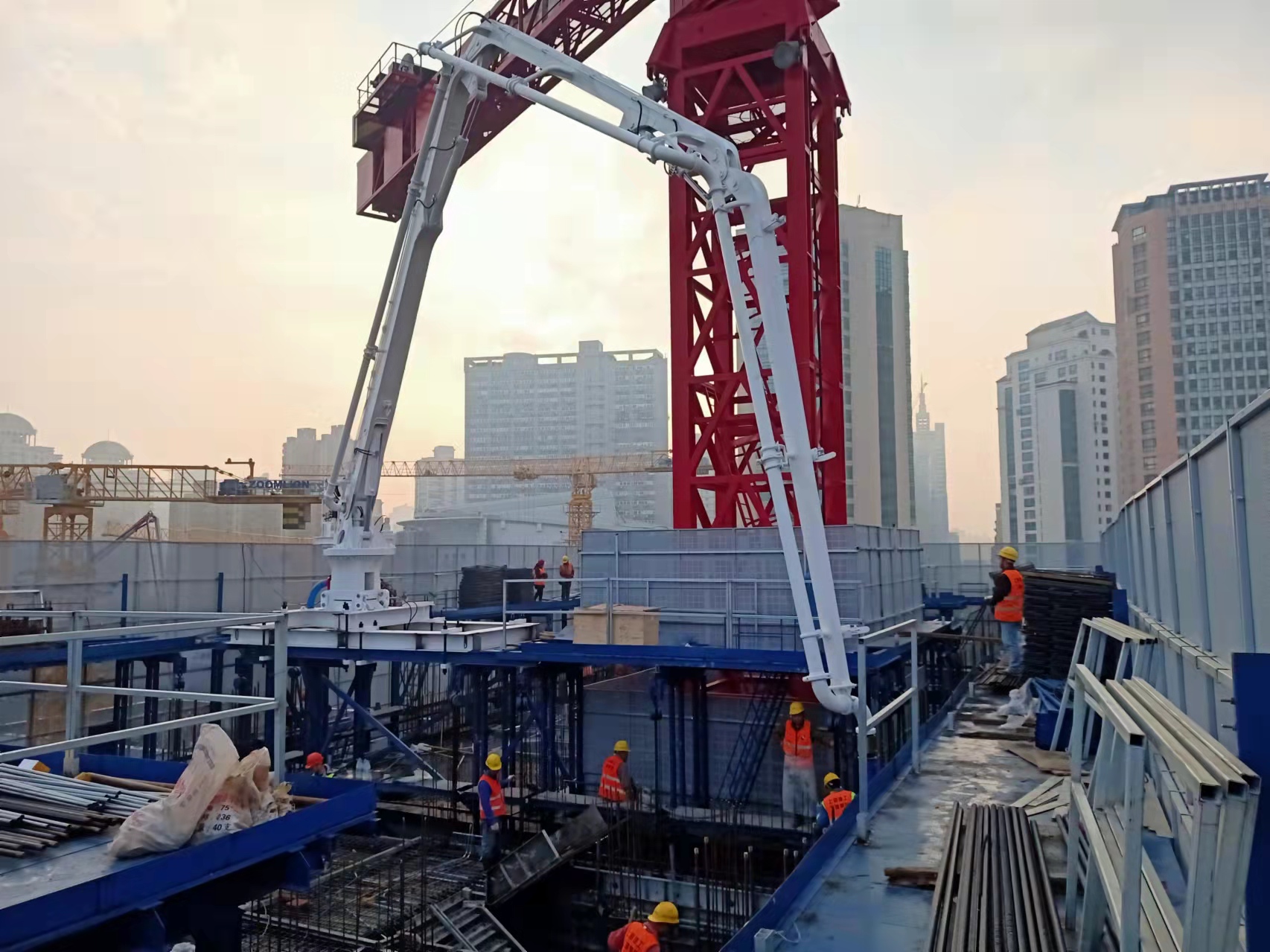 液壓布料機(jī)如何租賃