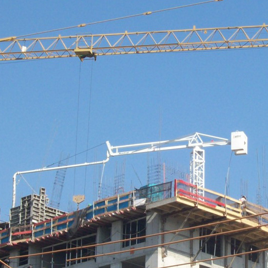 液壓爬模-布料機(jī)一體化施工技術(shù)(圖1)